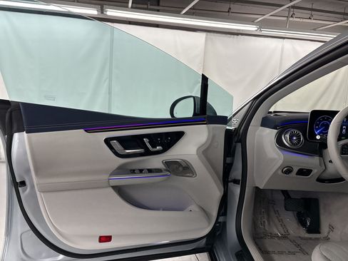 Certified 2023 Mercedes-Benz EQE 500 4MATIC Sedan image 19