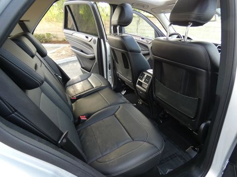 Used 2015 Mercedes-Benz ML 350 4MATIC image 40