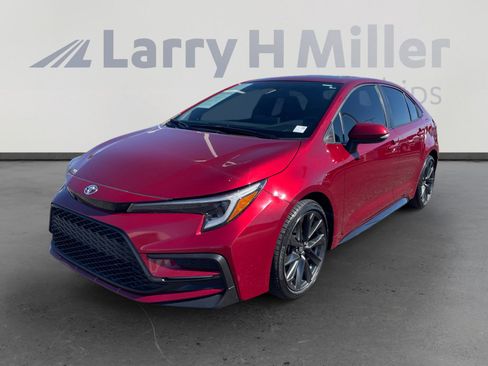 Certified 2024 Toyota Corolla SE w/ SE Premium Package image 1