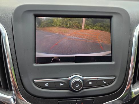 Used 2022 Chevrolet Equinox LT AWD/4WD image 27