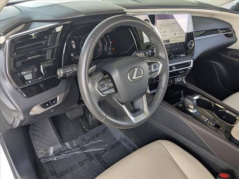 Used 2024 Lexus RX 350 FWD w/ Technology Package image 10