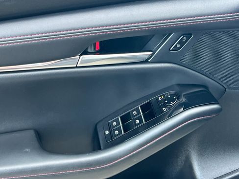 Used 2024 MAZDA MAZDA3 s image 12