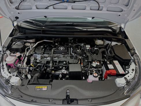 Used 2026 Toyota Corolla SE w/ SE Premium Package image 28