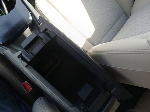 Used 2023 Nissan Rogue SV FWD image 27
