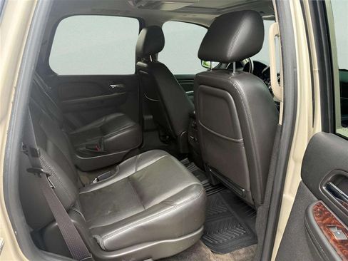 Used 2013 GMC Yukon Denali RWD image 13