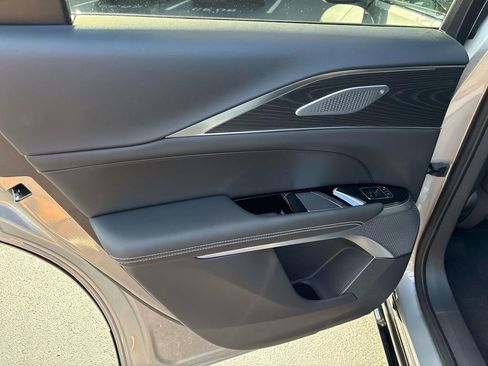 New 2026 Cadillac Lyriq V image 17