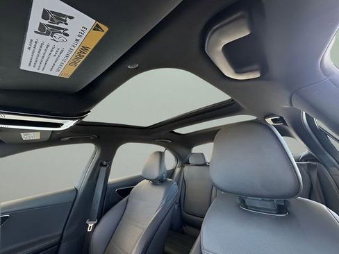 Used 2025 Mercedes-Benz C 300 Sedan image 28