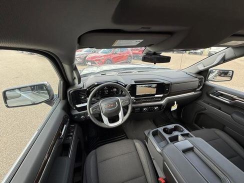 New 2026 GMC Sierra 1500 SLE image 20