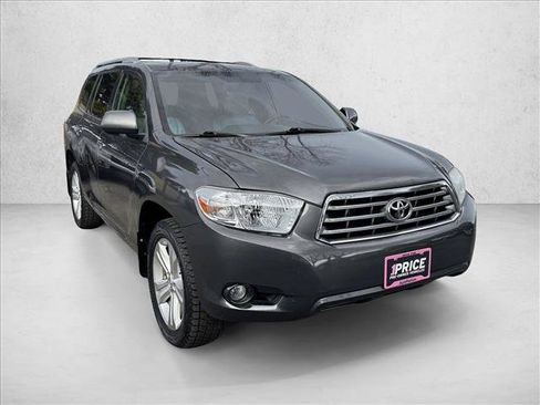 Used 2010 Toyota Highlander Limited image 3