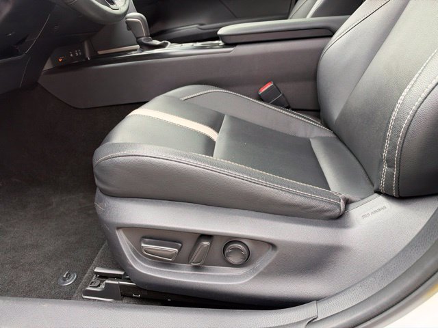 Certified 2026 Toyota Camry Hybrid FWD image 7