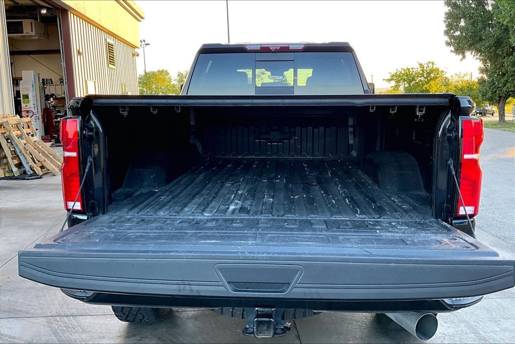 Used 2025 Chevrolet Silverado 2500 ZR2 w/ Technology Package AWD/4WD image 34