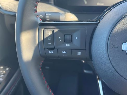 New 2026 Nissan Kicks SR w/ Cold Weather Package AWD/4WD image 26