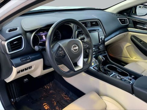 Used 2023 Nissan Maxima Platinum w/ Sport Mat Group FWD image 32