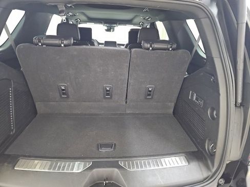 Used 2023 Chevrolet Tahoe High Country image 6