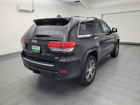 Used 2019 Jeep Grand Cherokee Overland AWD/4WD image 9