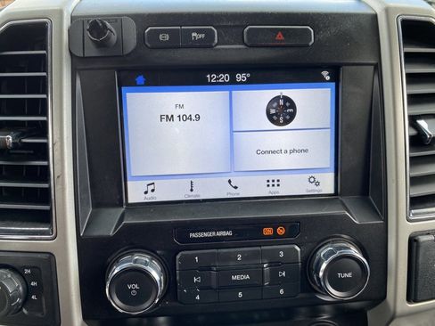 Used 2019 Ford F250 Lariat image 35