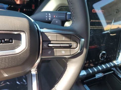 New 2026 GMC Yukon Denali image 27