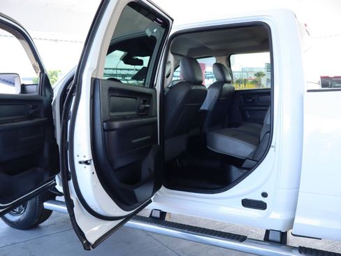 Used 2015 RAM 3500 Tradesman AWD/4WD image 29