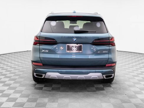 New 2026 BMW X5 xDrive50e image 4