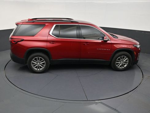 Used 2023 Chevrolet Traverse LT FWD image 17