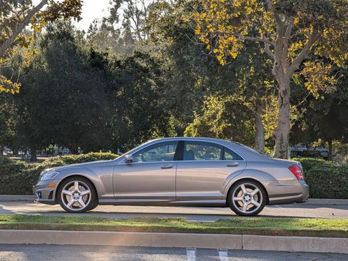 Used 2007 Mercedes-Benz S 65 AMG image 2