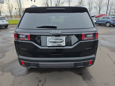 New 2026 Jeep Cherokee Laredo image 4