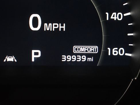 Used 2019 Kia Sorento SX image 30