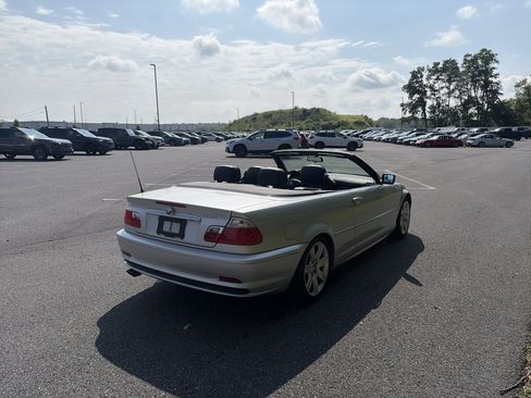 Used 2002 BMW 325Ci Convertible RWD image 5
