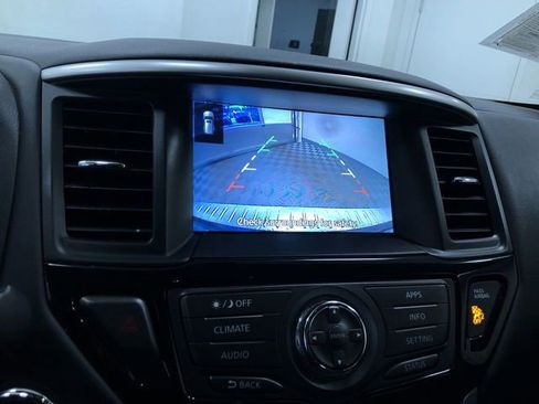 Used 2017 Nissan Pathfinder SV w/ SV Cold Weather Package image 28