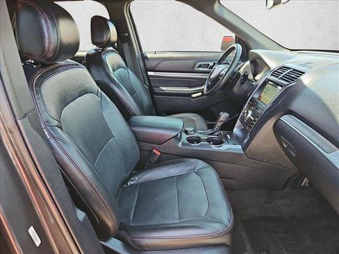 Used 2017 Ford Explorer Sport w/ Equipment Group 401A AWD/4WD image 29