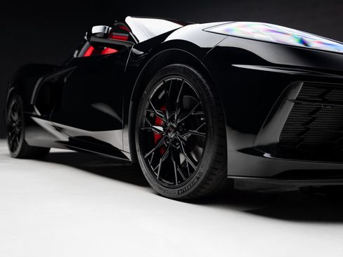 Used 2024 Chevrolet Corvette Stingray Premium Cpe w/ Z51 Performance Package RWD image 72