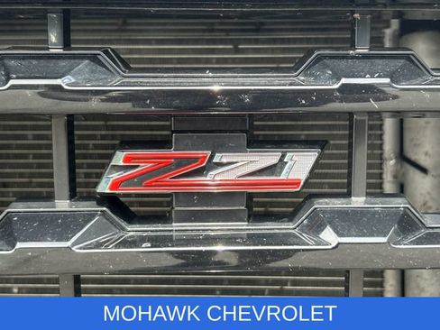 Used 2022 Chevrolet Silverado 2500 LT w/ Midnight Edition AWD/4WD image 32