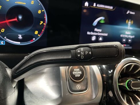 Used 2023 Mercedes-Benz GLB 250 4MATIC image 29