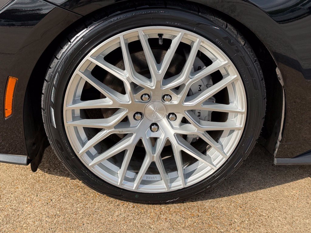 Used 2025 Ford Mustang GT RWD image 13