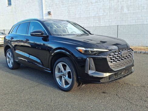 New 2025 Audi Q5 Prestige image 10