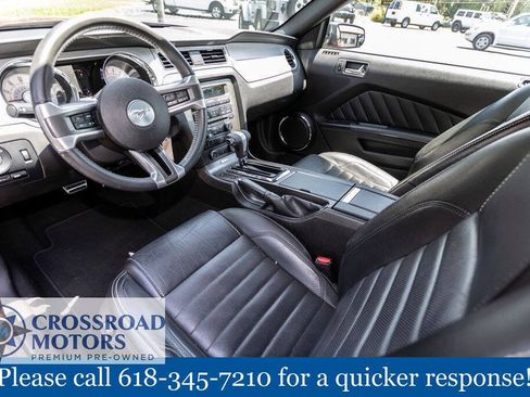 Used 2010 Ford Mustang Convertible RWD image 22