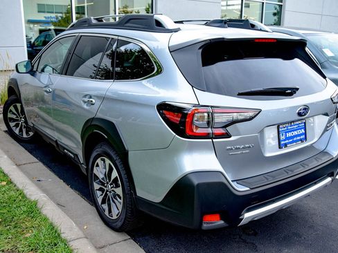 Used 2025 Subaru Outback Touring XT w/ Popular Package #2 AWD/4WD image 7