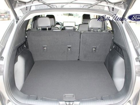 New 2025 Ford Escape SE image 7