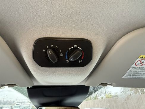 Used 2016 Ford Transit 350 XLT image 36