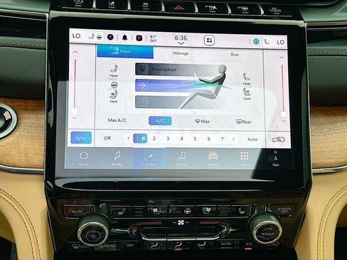 New 2025 Jeep Grand Cherokee Summit image 21