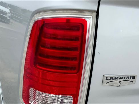 Used 2014 RAM 2500 Laramie w/ Protection Group image 28