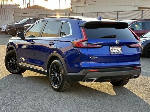 Used 2023 Honda CR-V Sport image 6