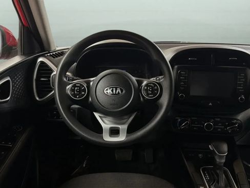 Used 2020 Kia Soul S FWD image 10