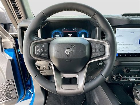 New 2025 Ford Bronco Badlands image 7