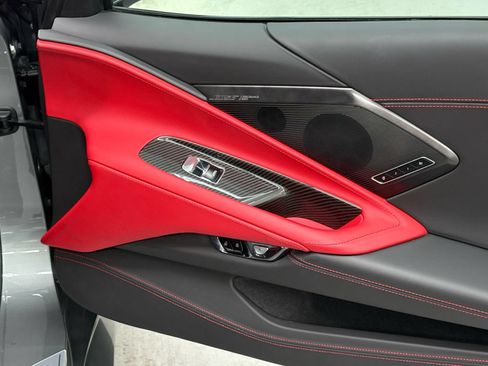 Used 2023 Chevrolet Corvette Stingray Premium Conv w/ Z51 Performance Package RWD image 28