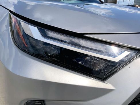 Used 2024 Toyota RAV4 XLE FWD image 27