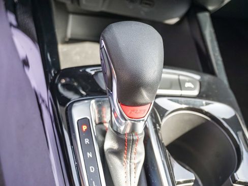 Used 2025 Chevrolet Trax RS w/ Driver Confidence Package image 22