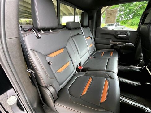 Used 2021 GMC Sierra 1500 AT4 w/ AT4 Value Package AWD/4WD image 16