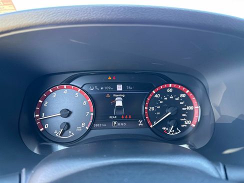 Used 2023 Nissan Frontier PRO-4X w/ Technology Package AWD/4WD image 31