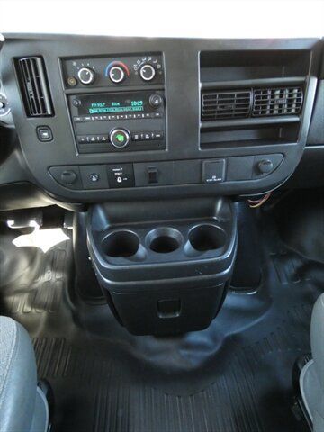 Used 2015 Chevrolet Express 2500 RWD image 29